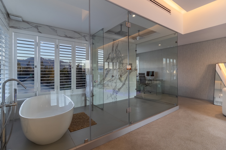 5 Bedroom Property for Sale in Pearl Valley at Val de Vie Western Cape